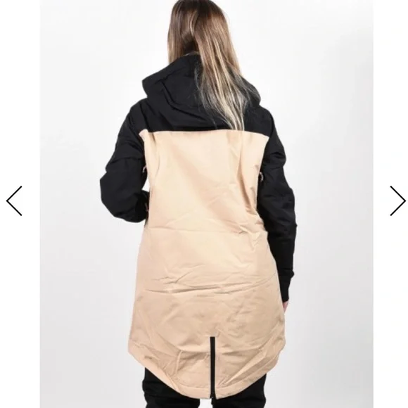 Burton Women's Gore-Tex Eyris Jacket - size xs